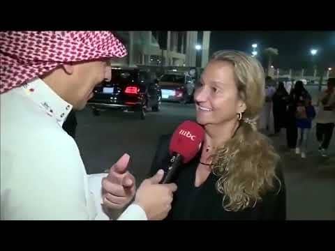 شاهد.. لقاء طريف بين زوجة خيسوس وماجد التويجري
