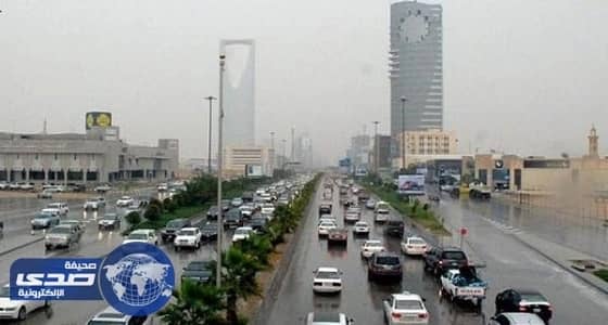مختص في " الطقس " يتوقع هطول أمطار غزيرة على المملكة.. الأحد 