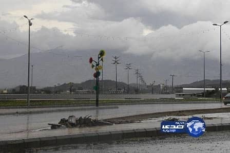 أمطار على منطقة عسير