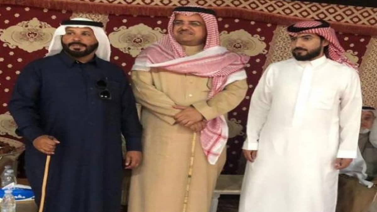 شاهد.. وفاة عامل وإصابة آخر في واقعة سقوط سيارة متعهد النظافة ببلدية فيفاء