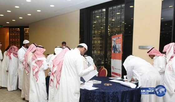 "وزير النقل" يحدد الموظفين المخول لهم ضبط مخالفات الخطوط الحديدية