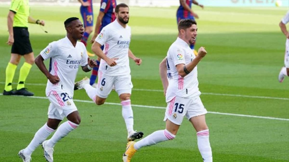 شاهد.. لقطات من اعتراض وتدمير طائرة "مفخخة" أطلقتها الميليشيا الحوثية باتجاه المملكة