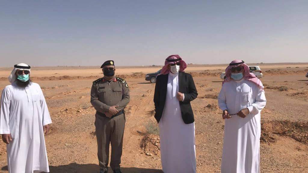 سائق يدهس قطيع أغنام والشرطة تطالب مالك الماشية بشئ غريب