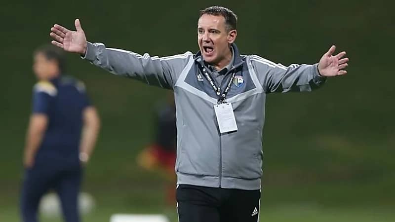 الكشف عن خليفة فلادان في الأهلي