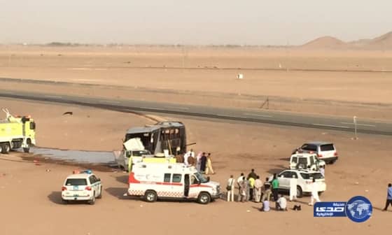 ١١ إصابة في حادث باص الحناكية بطريق القصيم‎