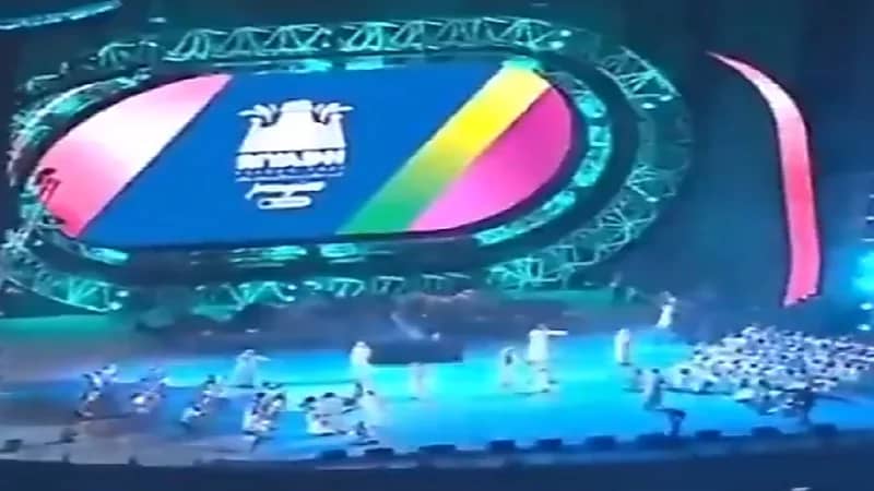 شاهد.. تفاعل الجمهور مع النجمين شبح بيشة ودحوم الطلاسي بموسم الرياض