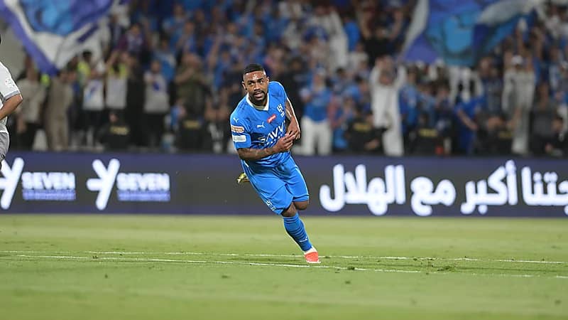 الاتحاد ينجو من الخسارة ويتعادل مع الأهلي .. فيديو وصور