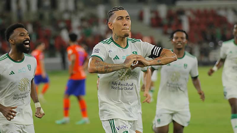 برشلونة يتوج بكأس السوبر الإسباني .. فيديو وصور