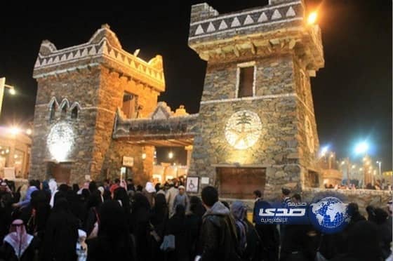 الصالة النسائية بقرية الباحة التراثية" تستضيف القائمات على الجناح الاماراتي 