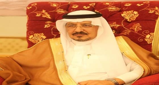 محافظ وادي الدواسر يقلّد مساعد مدير الجوازات رتبته الجديدة