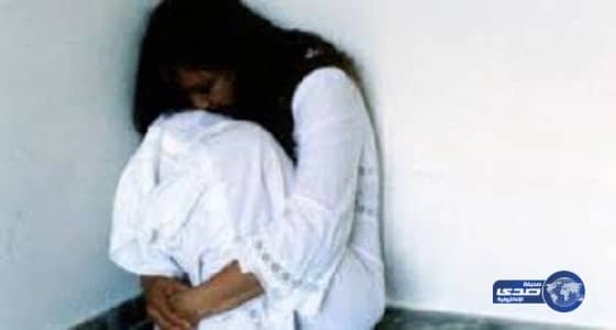 مذيع مصري يوهم معجباته بقدرته على فك السحر ويهتك عرضهن