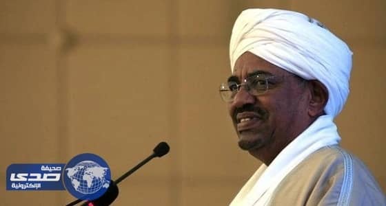 " البشير " يتحدى أمريكا: لن يتم حظر الحركة الإسلامية