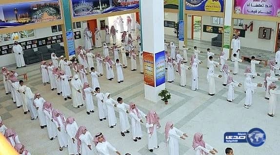 "المدارس الأهلية" تلجأ للشيكات المؤجلة لدفع الرسوم الدراسية