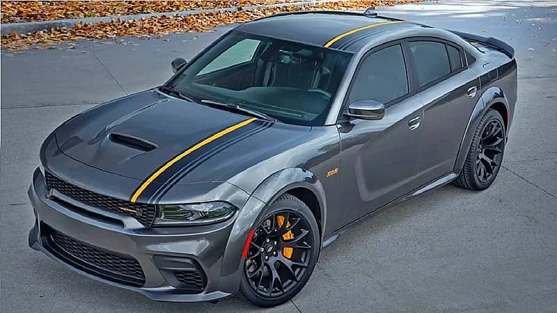 بالصور.. مواصفات أنيقة بسيارة دودج تشارجر 2022