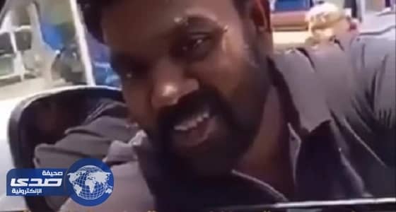 بالفيديو.. نٌشطاء يسخرون من رقص شيرين بعباءة في فرح شعبي