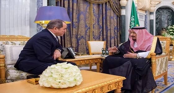 خادم الحرمين الشريفين يستقبل وزير الشؤون الخارجية الجزائري