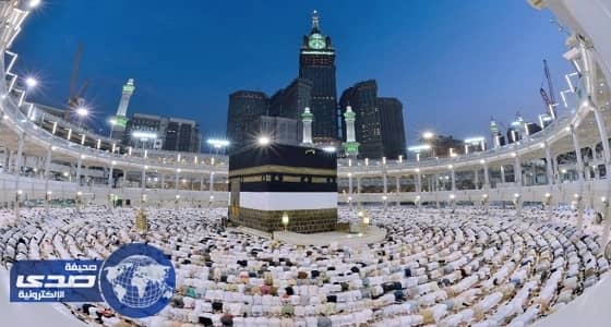 أكاديمي يوضح حكم استباق المؤذن للإمام في تكبيرة الإحرام