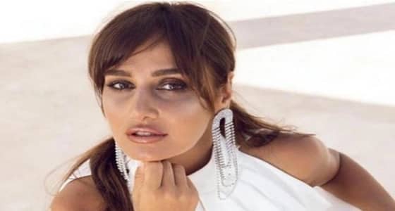 حلا شيحة تفاجأ جمهورها من جديد..هل خضعت لتكبير الشفاه؟