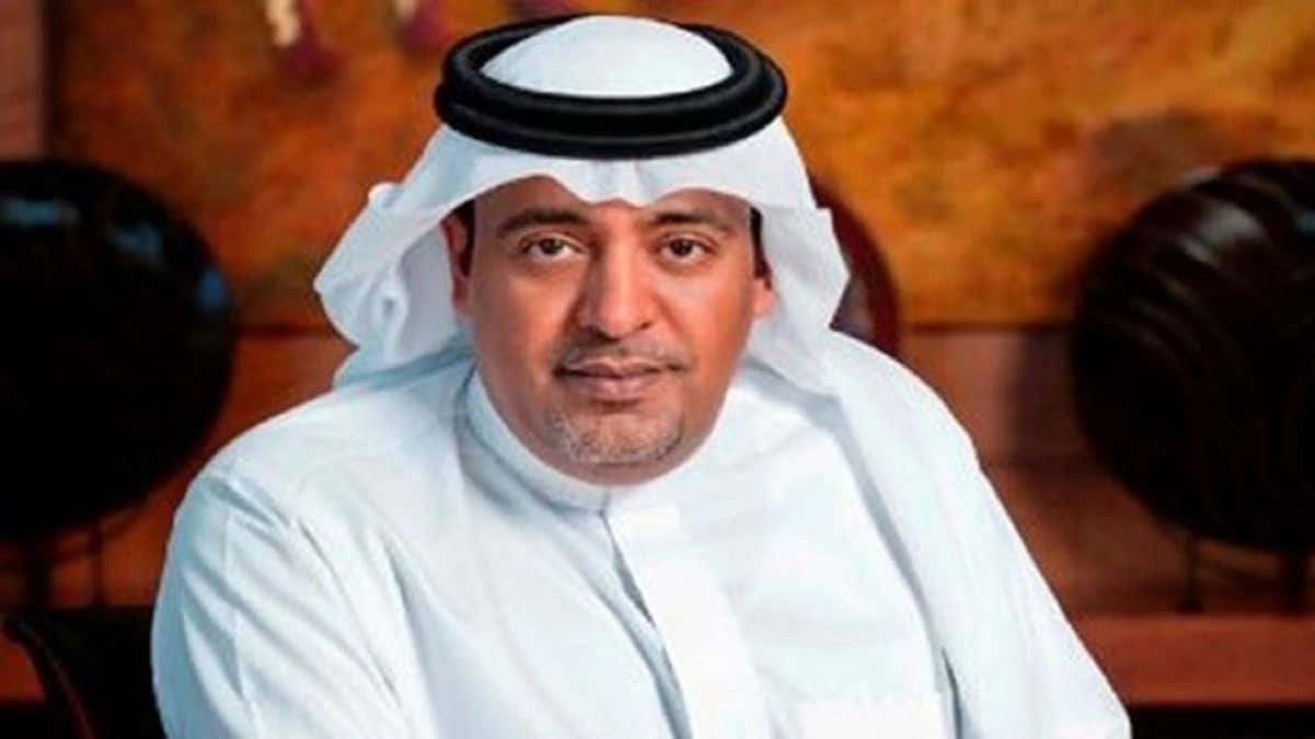 «الفراج» يستعيد الماضي بصورة نادرة مع «كريري»