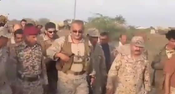 بالفيديو.. قائد القوات المشتركة يتفقد ميدي اليمنية بعد تحريرها