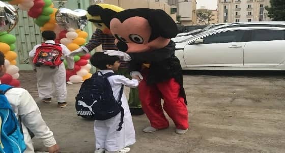 بالصور..هكذا استقبلت مدارس جدة طلابها