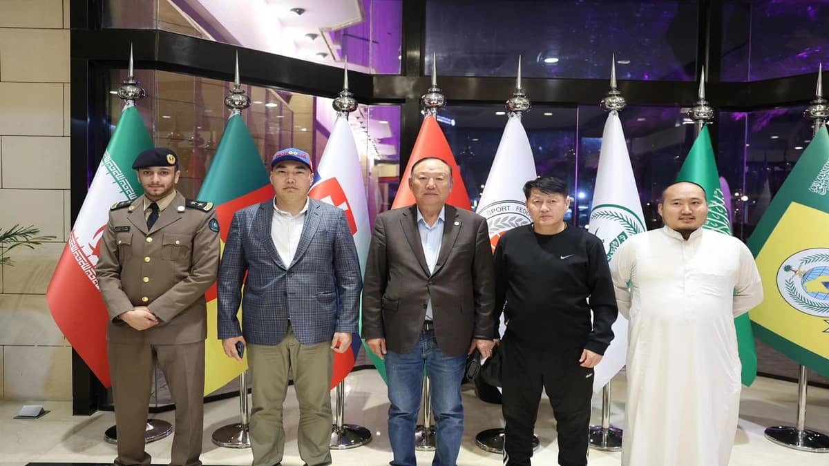 بعثة منتخب منغوليا تصل إلى المملكة للمشاركة في بطولة العالم لرياضة الإطفاء والإنقاذ 2025.. صور