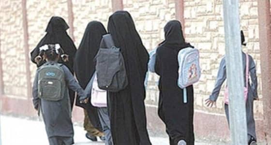 طالبات في مدرسة بالليث يهربن ويتركن أوراق إجابتهن بقاعة الاختبارات