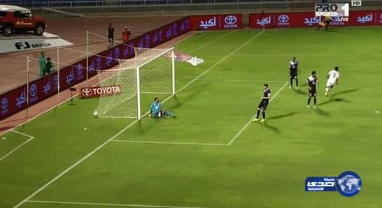 بالفيديو:الشباب يتصدر الدوري بعد الفوز على هجر