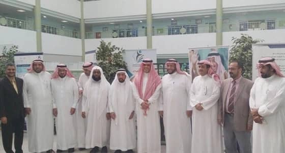 بالصور.. " العيسى " يتابع سير الاختبارات بالمدارس