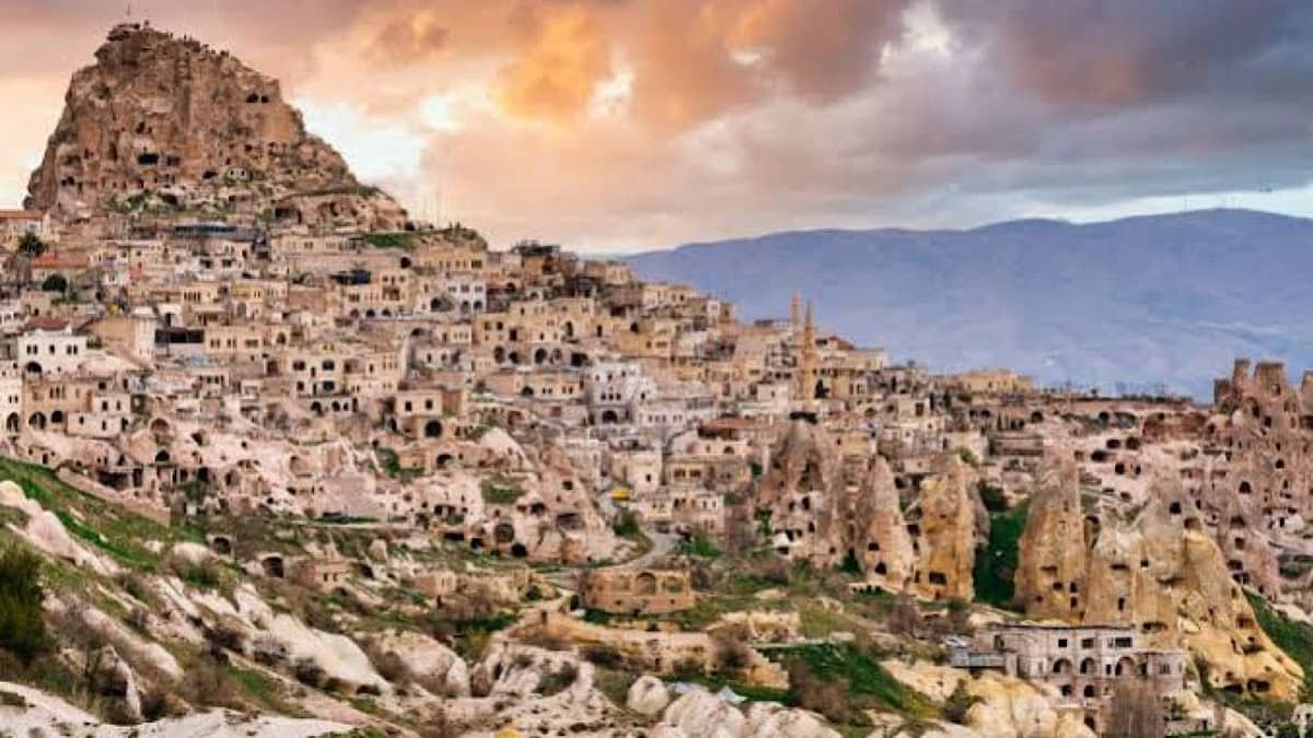 تحذير من نشاط زلزالي غير مسبوق غرب الأناضول