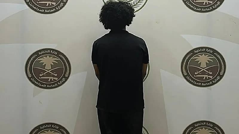 ضبط مواطن لنقله 7 مخالفين في جازان