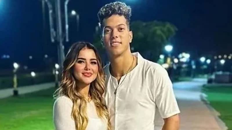 زوجة إمام عاشور للنيابة: تعرضت لمعاكسة لفظية من شباب مجهولين