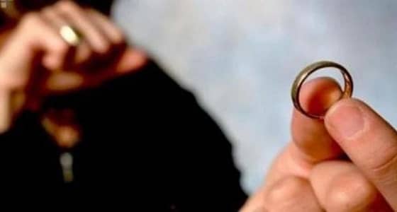 زوجة ترفع دعوى خلع ضد زوجها بسبب الاستروكس 