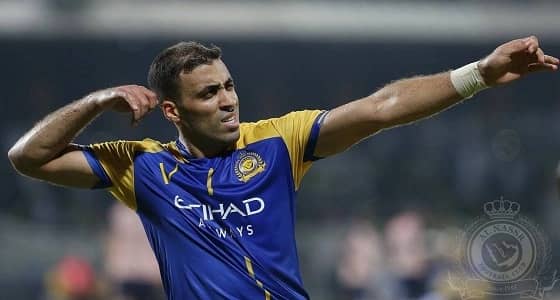 حمدالله يطير إلى أمريكا بالتزامن مع أزمة المطار