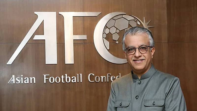 رئيس الاتحاد الآسيوي يتغنى بالهلال