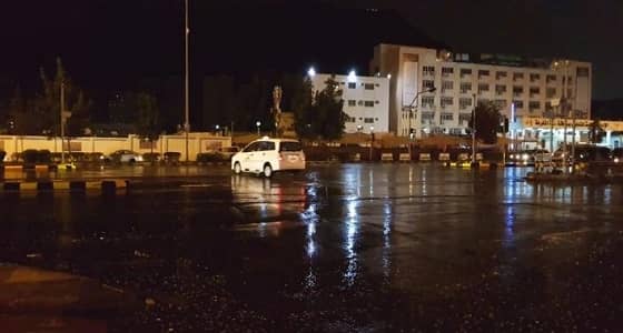 الأرصاد: سقوط أمطار ورياح مثيرة للأتربة بالمنطقة الشرقية ومكة المكرمة وعسير