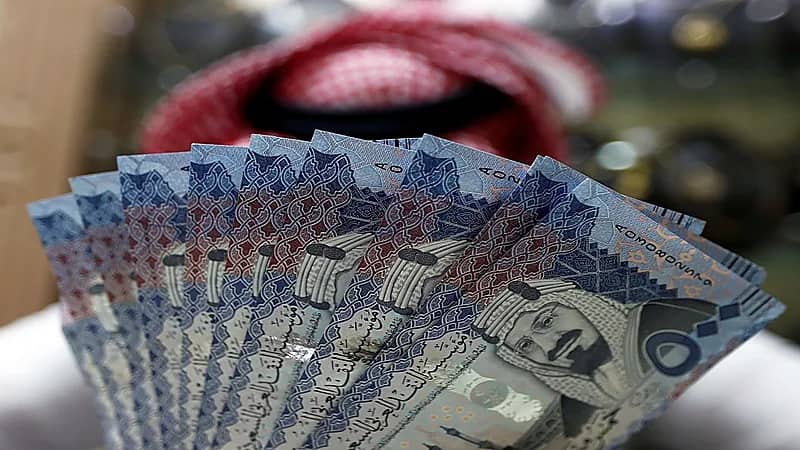 غرامات تنتظر من يُمكن غير السعوديين من العمل بالمنصة الإلكترونية التشاركية