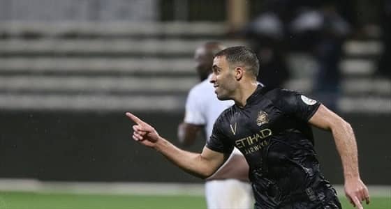 وسائل إعلام مغربية تشيد بتفوق لاعب النصر أمام نادي أحد