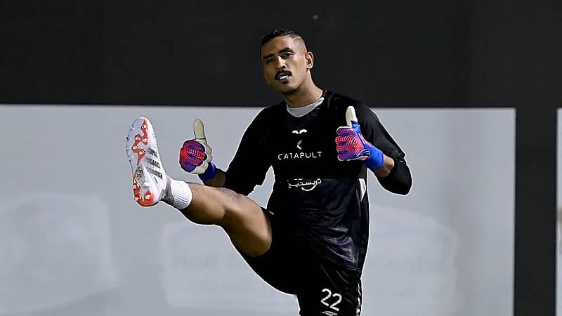 فواز القرني يؤجل سفره إلى قطر