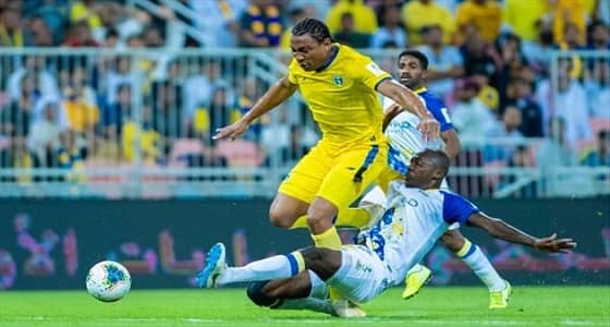 تاوامبا يتلفظ بلفظ خارج بعد إصابته القوية أمام النصر