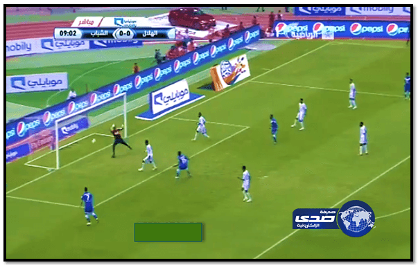 بالفيديو: الزعيم يبدع ويمتع ويهزم الشباب بالأربعة