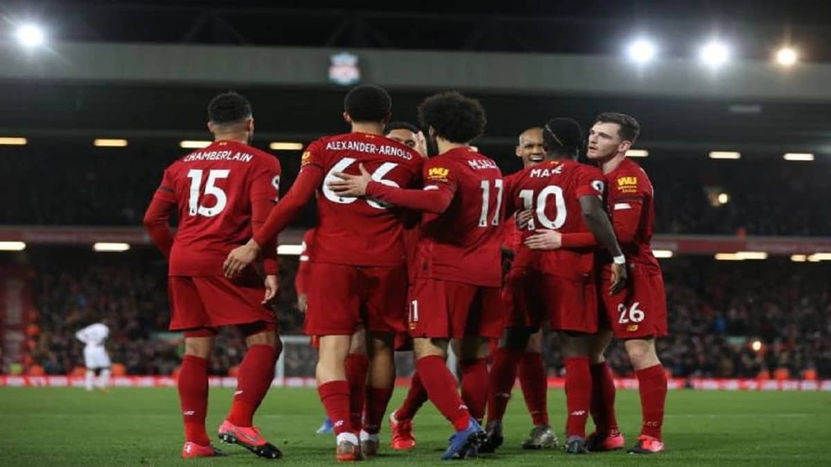 ليفربول يتوج بالدوري الإنجليزي بعد حرمان 30 عاما