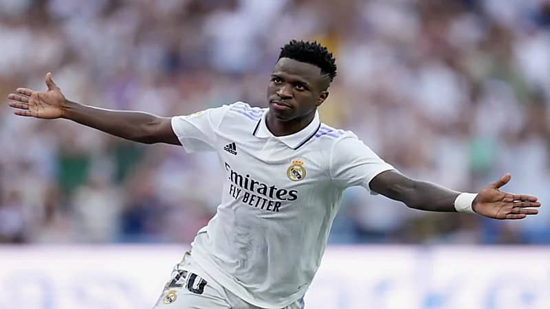 الهلال يدخل في مفاوضات جديدة مع فينيسيوس جونيور