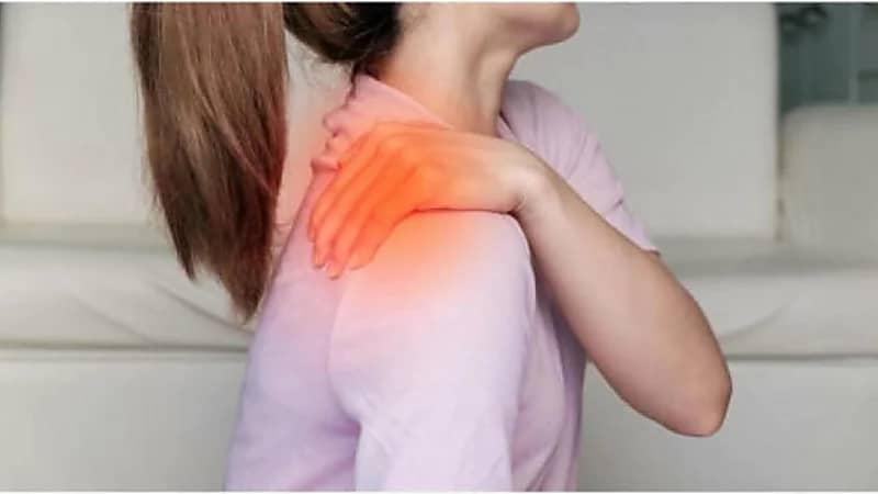 ألم في الكتف يقود امرأة لاكتشاف إصابتها بأحد الأورام