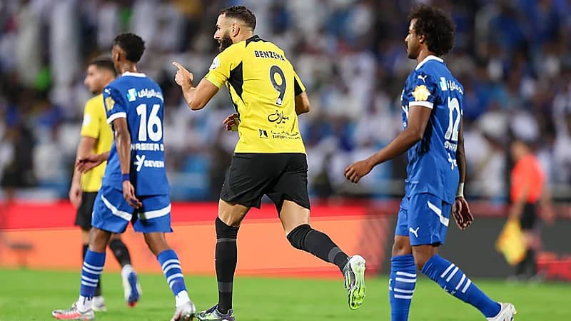 الهلال مهدد بفقدان 4 لاعبين قبل الاتحاد