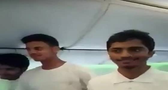 بالفيديو.. احتفال طاقم طائرة بالطلاب الفائزين في أولمبياد الرياضيات ببريطانيا