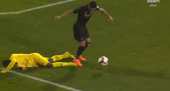 بالفيديو.. سلطان الغنام يغضب محبيه بعد دهس لاعب التعاون