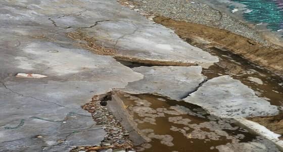 بالفيديو.. انهيار أرضية فناء مدرسة بنات في جدة