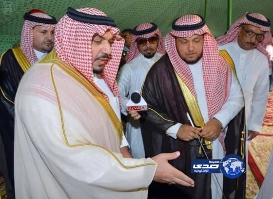 نائب أمير القصيم يقف على مشروعي طريق القصيم - مكة المكرمة السريع