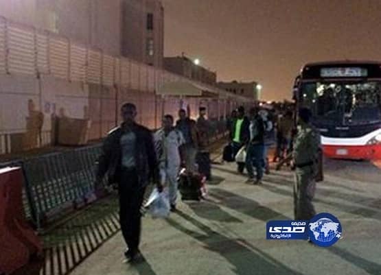 نقل الإثيوبيين من حي الحزم  إلى جامعة الأميرة نورة 